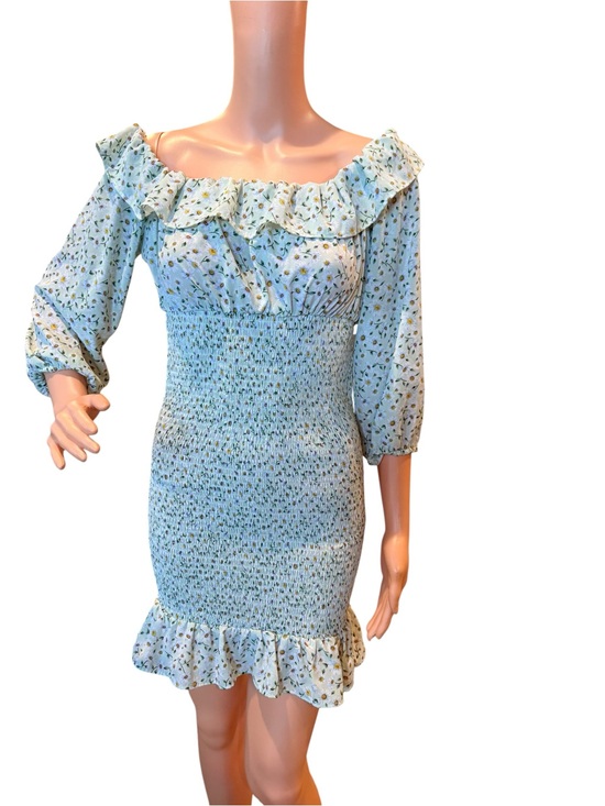 Forever 21 Dresses & Skirts - Forever 21 Light Green Dirsy Floral Smocked Off-Shoulder Dress Small